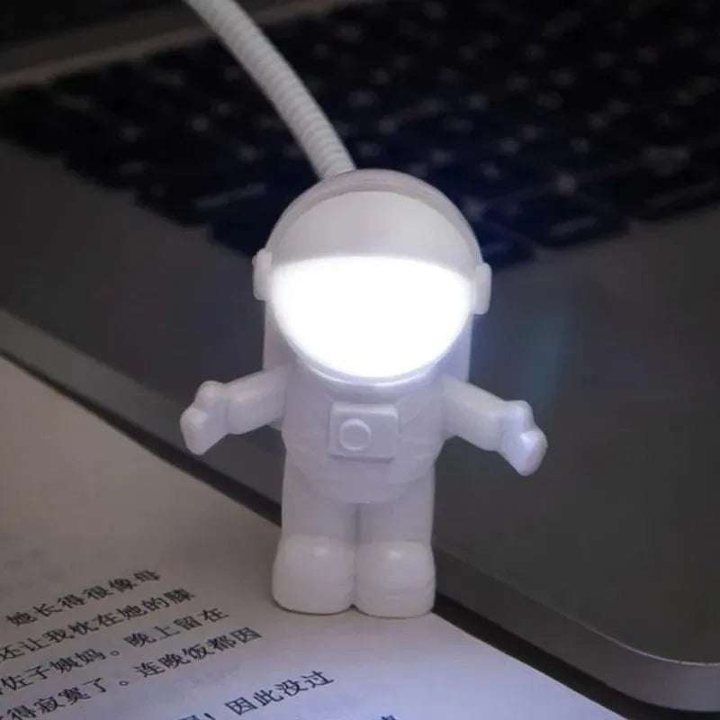 Astronaut Night Light on USB; Your Kids No Longer Afraid In The Dark!